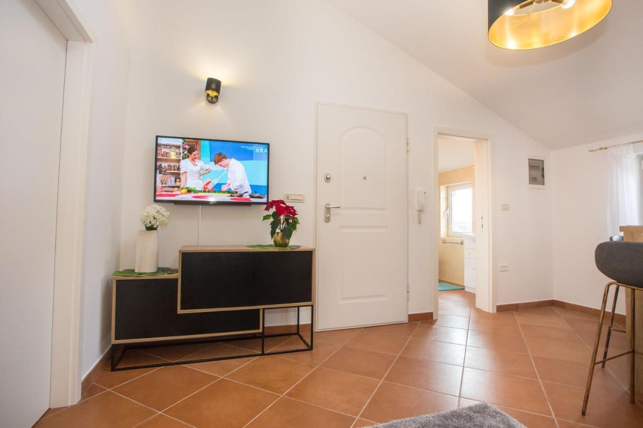 Kala Main Square Apartment