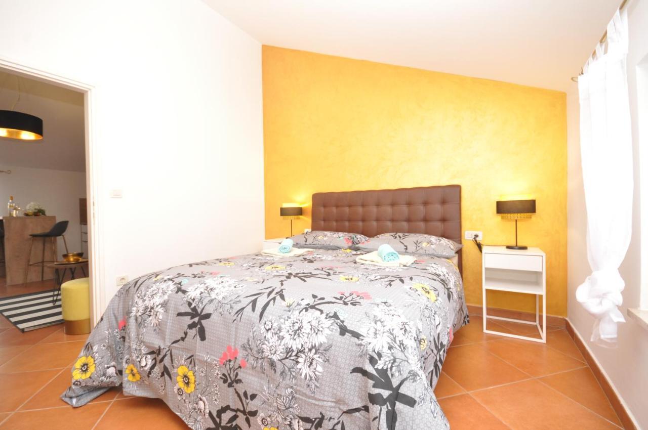 Kala Main Square Apartment *