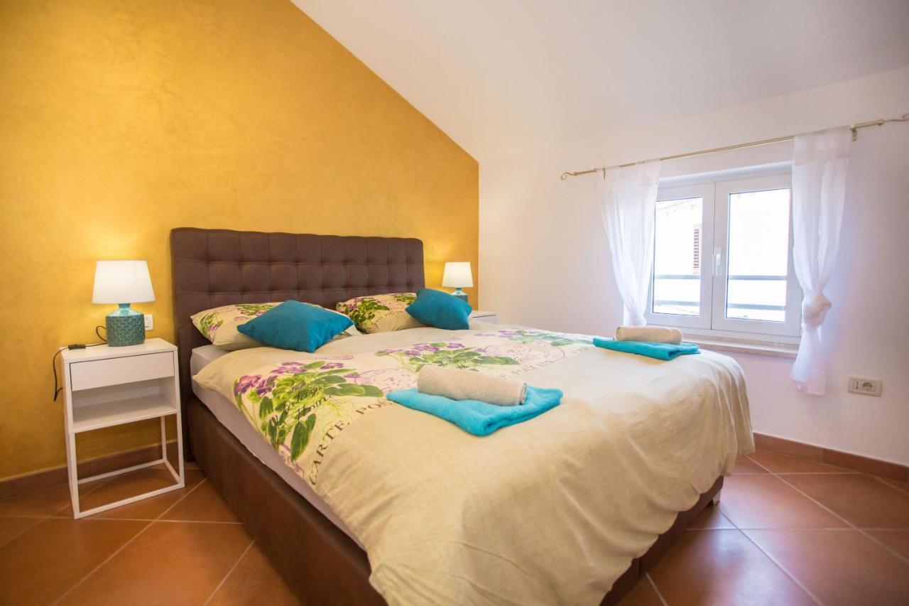Kala Main Square Apartment *